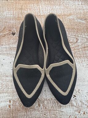 Birdies Blackbird flat. Black and tan. Size 8